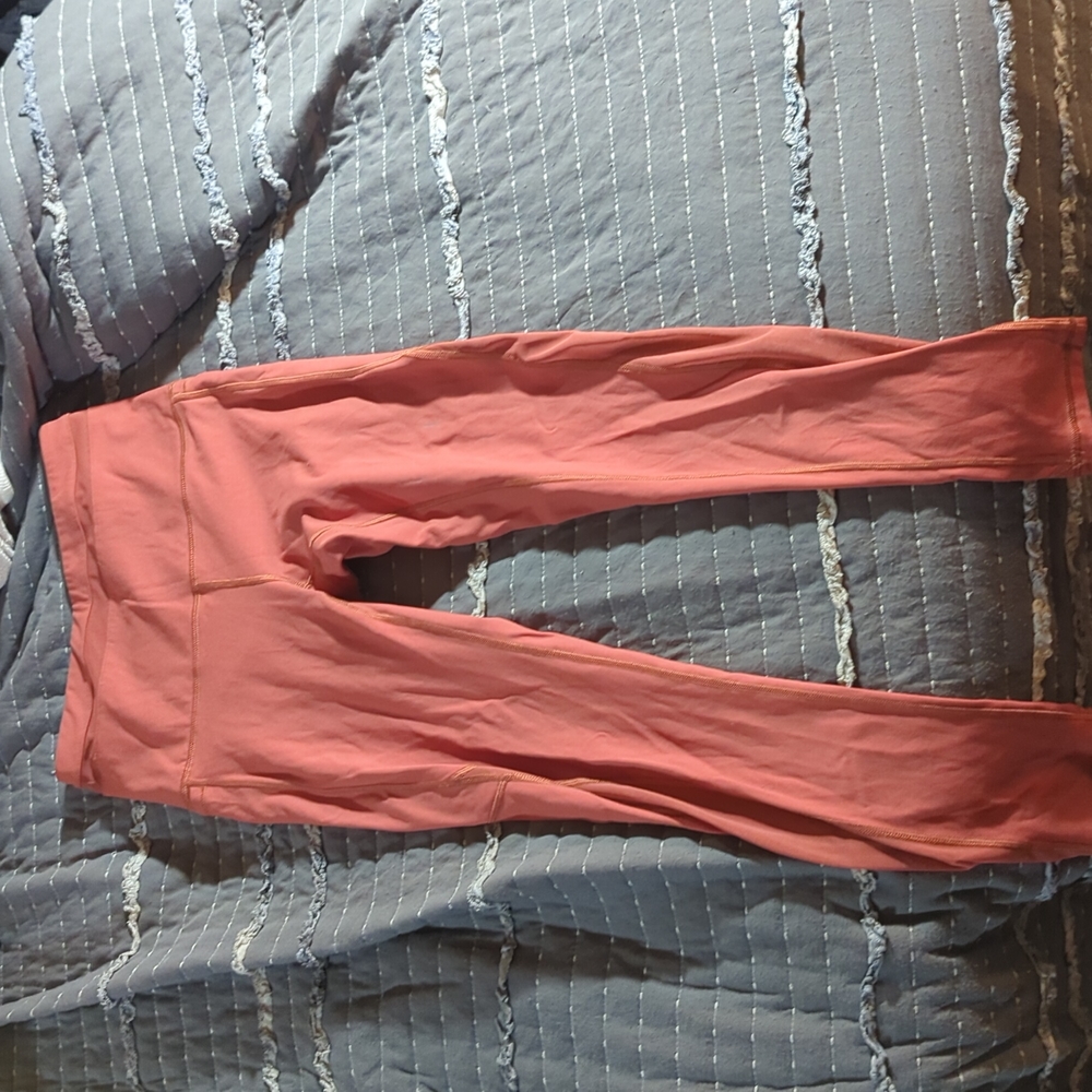 DSG Capri workout pants